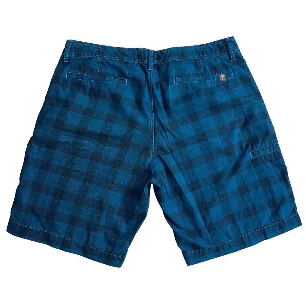 The North Face Shorts Mens Size 40 Blue Plaid Relaxed Fit Hiking Cargo Pockets
